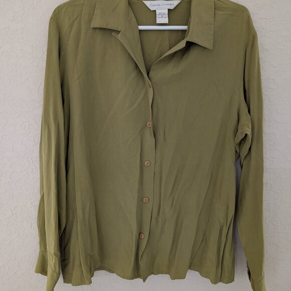 Casual Corner 100% Silk Long Sleeved Button Up Shirt Size 16 Olive Green - Picture 2 of 4